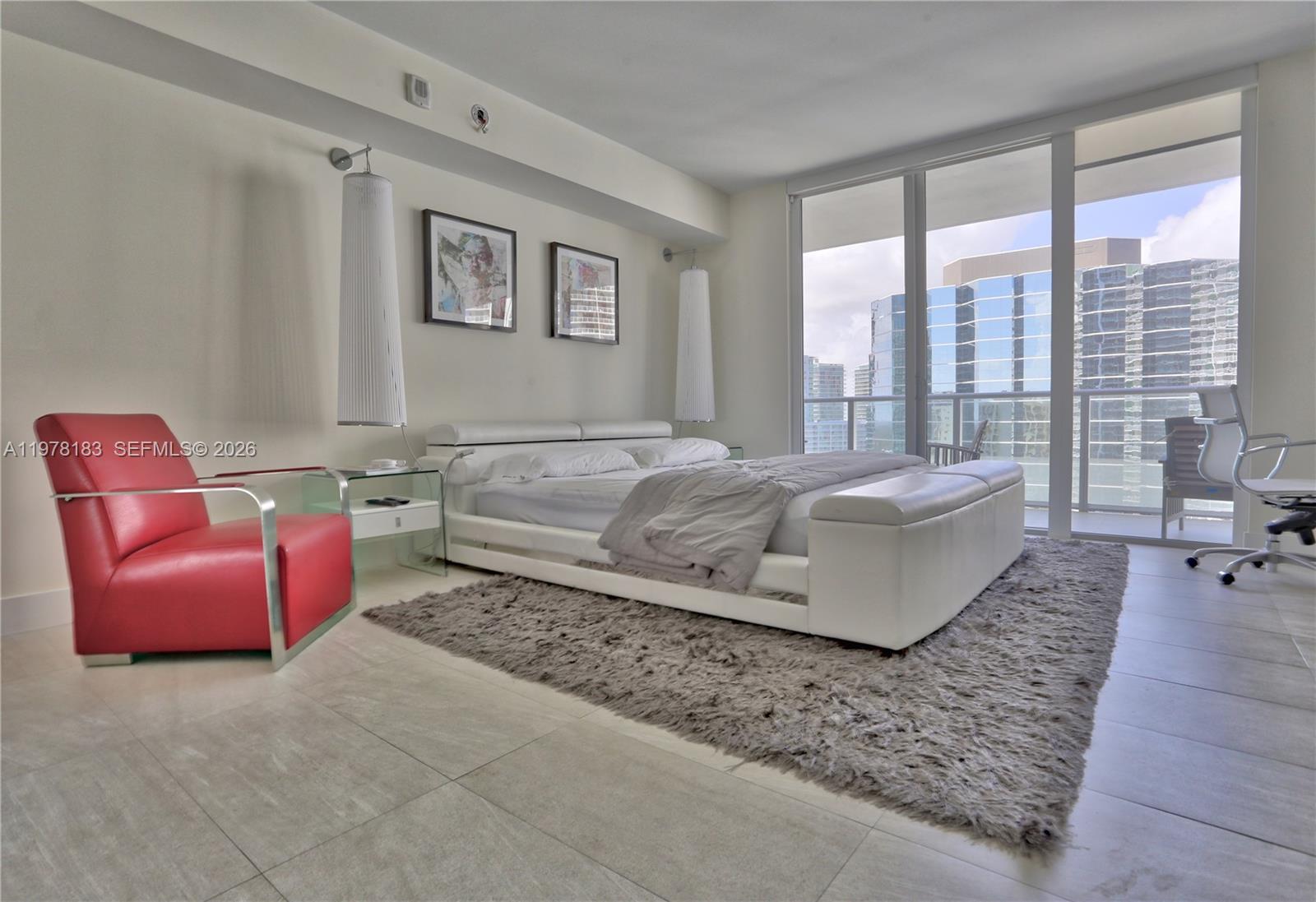 1300 Brickell Bay Dr # 2700