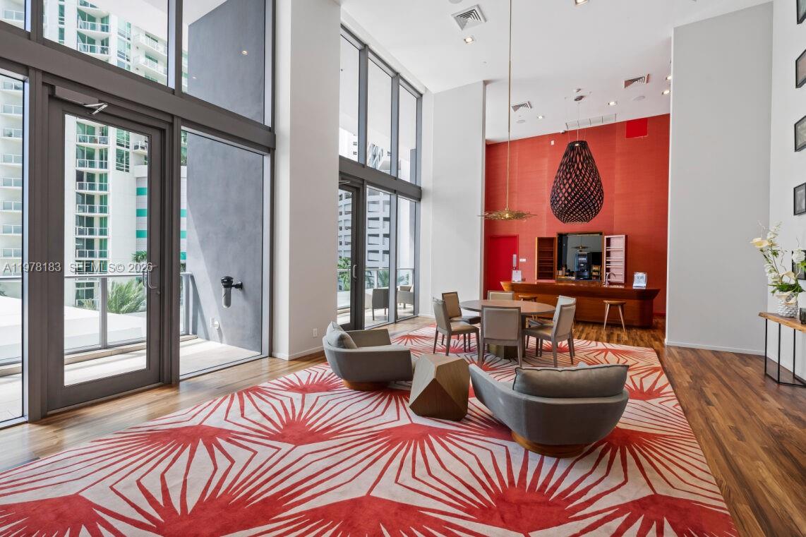 1300 Brickell Bay Dr # 2700