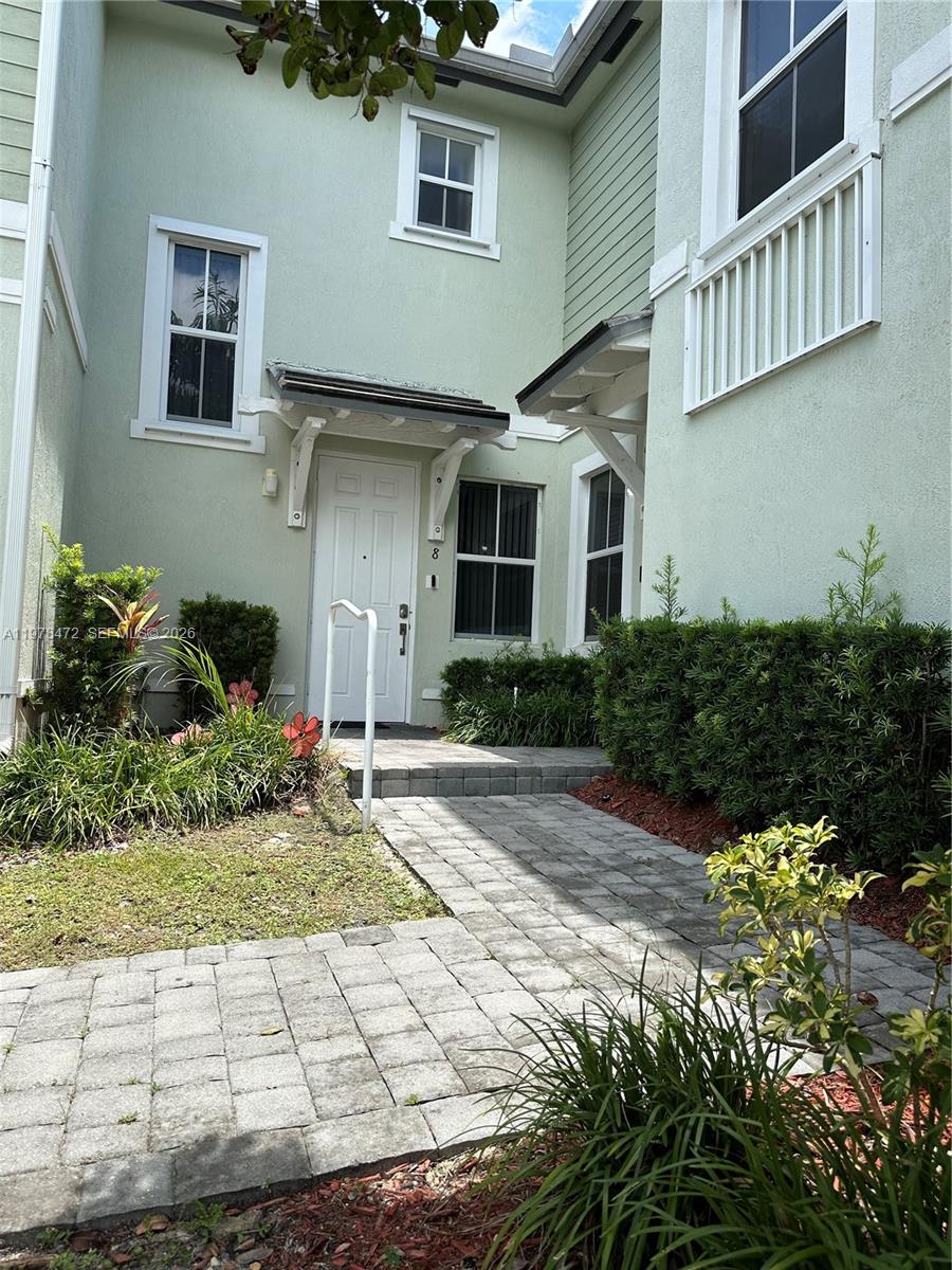 133 SE 28th Ter # 8