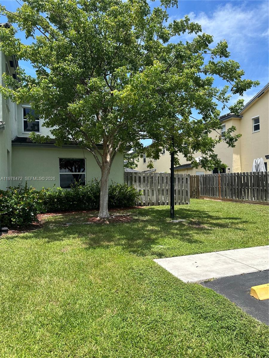 133 SE 28th Ter # 8