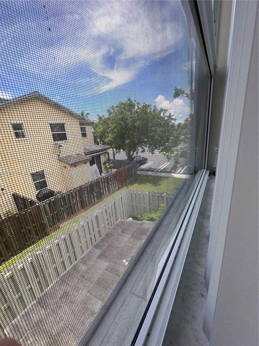 133 SE 28th Ter # 8