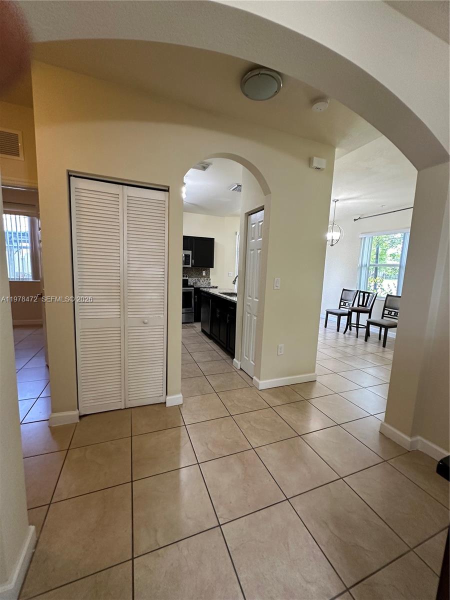 133 SE 28th Ter # 8