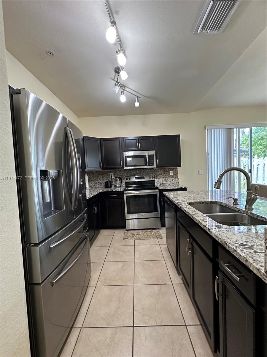 133 SE 28th Ter # 8
