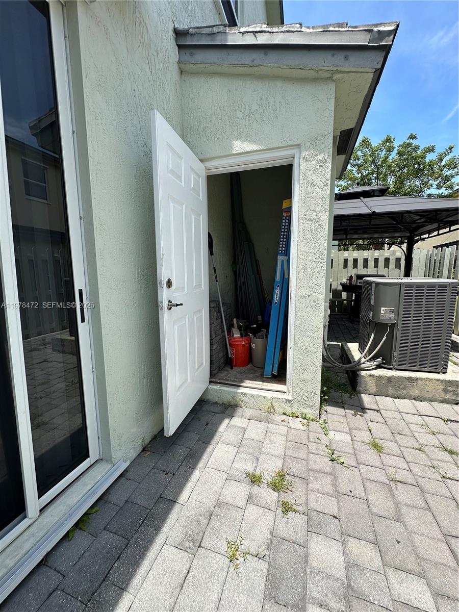 133 SE 28th Ter # 8