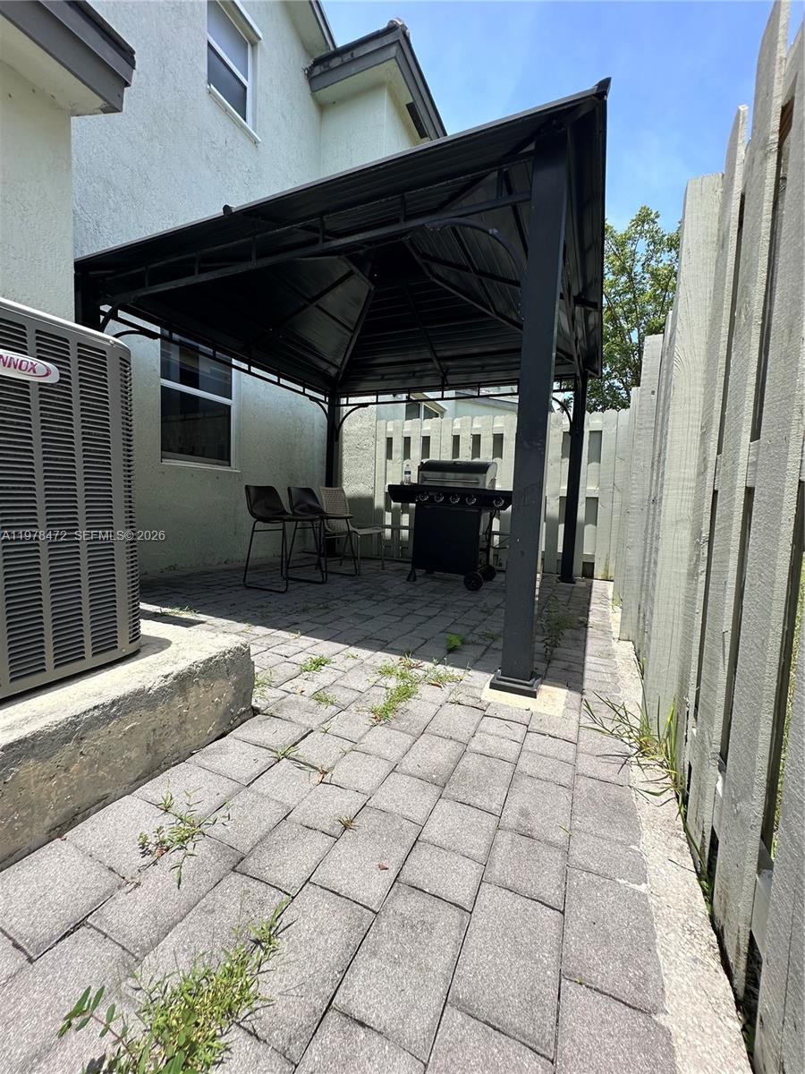 133 SE 28th Ter # 8