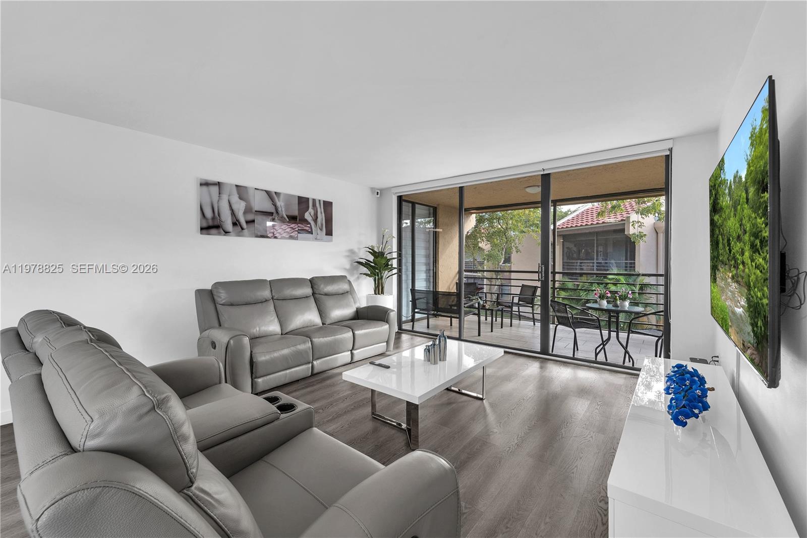 20841 San Simeon Way # 205