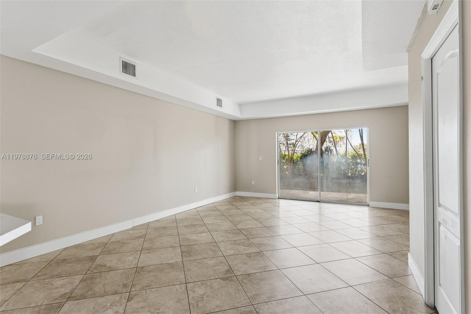 9000 W Flagler St # 7