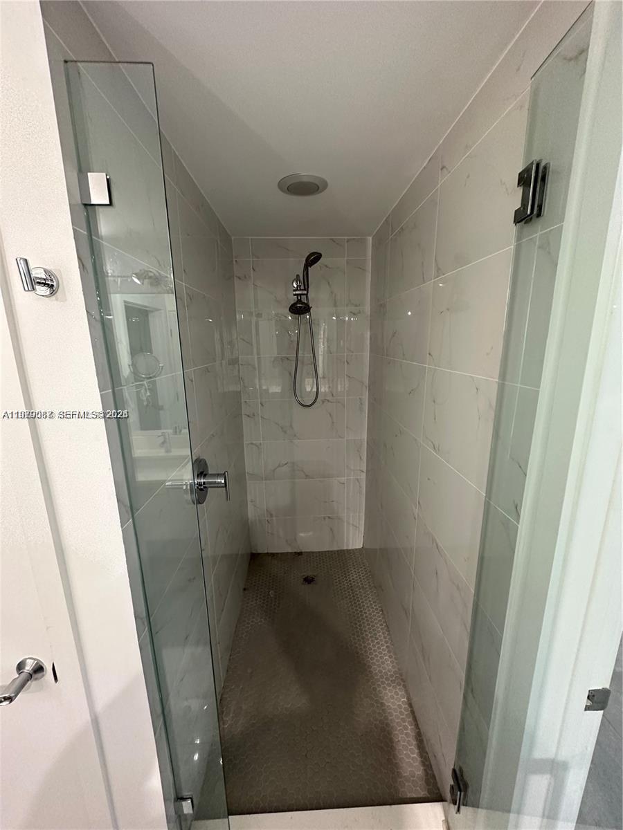 16385 Biscayne Blvd # 2716
