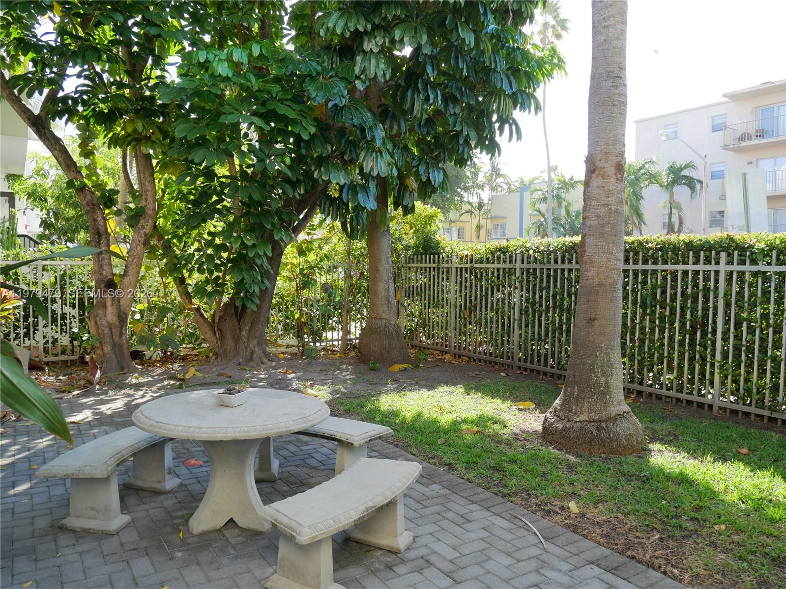 631 Euclid Ave # 7