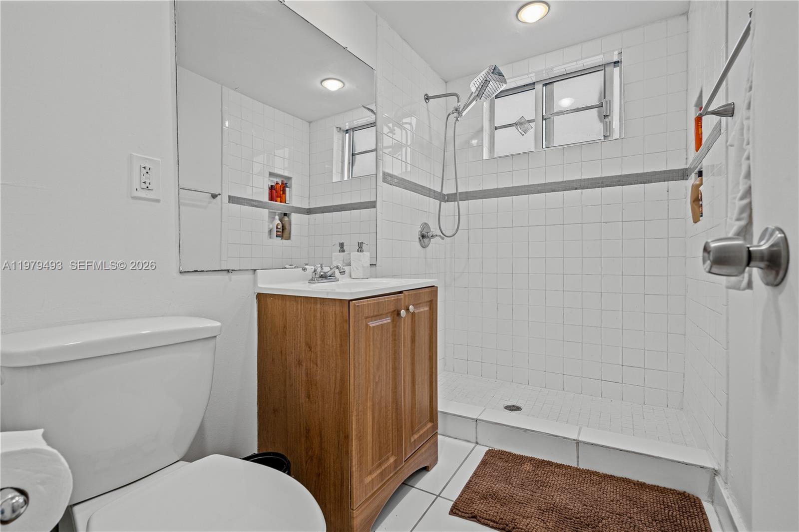 7950 Tatum Waterway Dr # N8