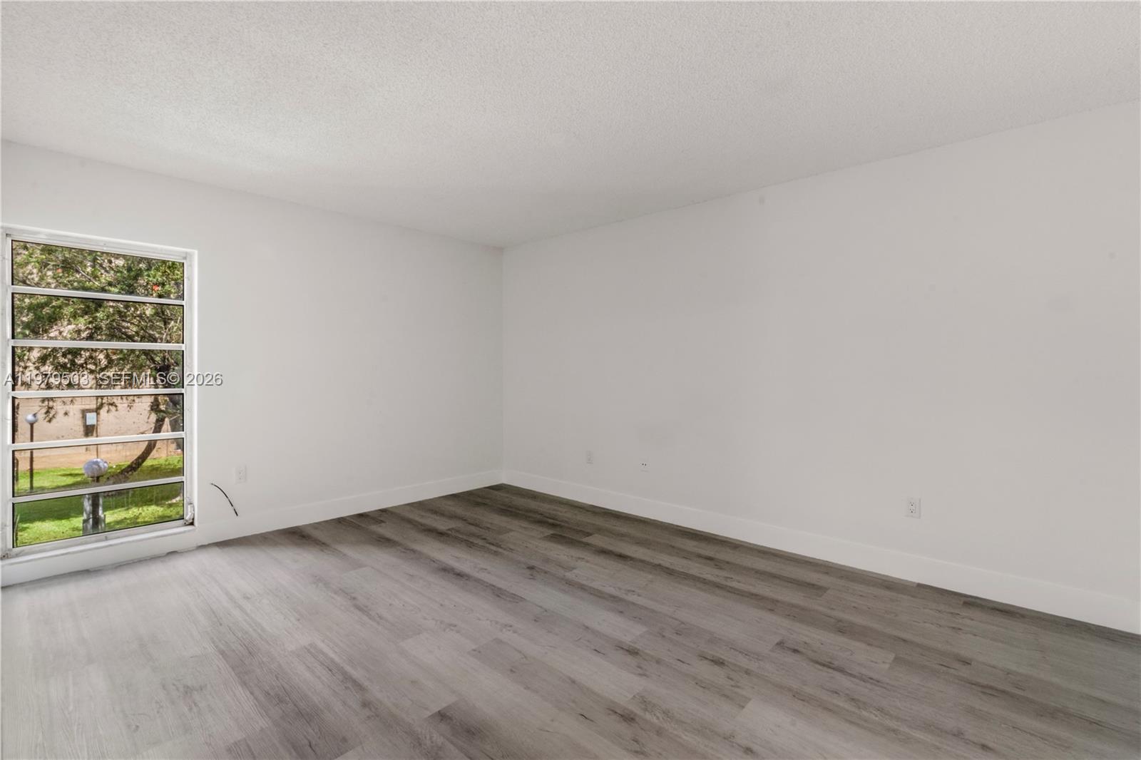 4855 NW 7th St # 6 Unit: 206-6