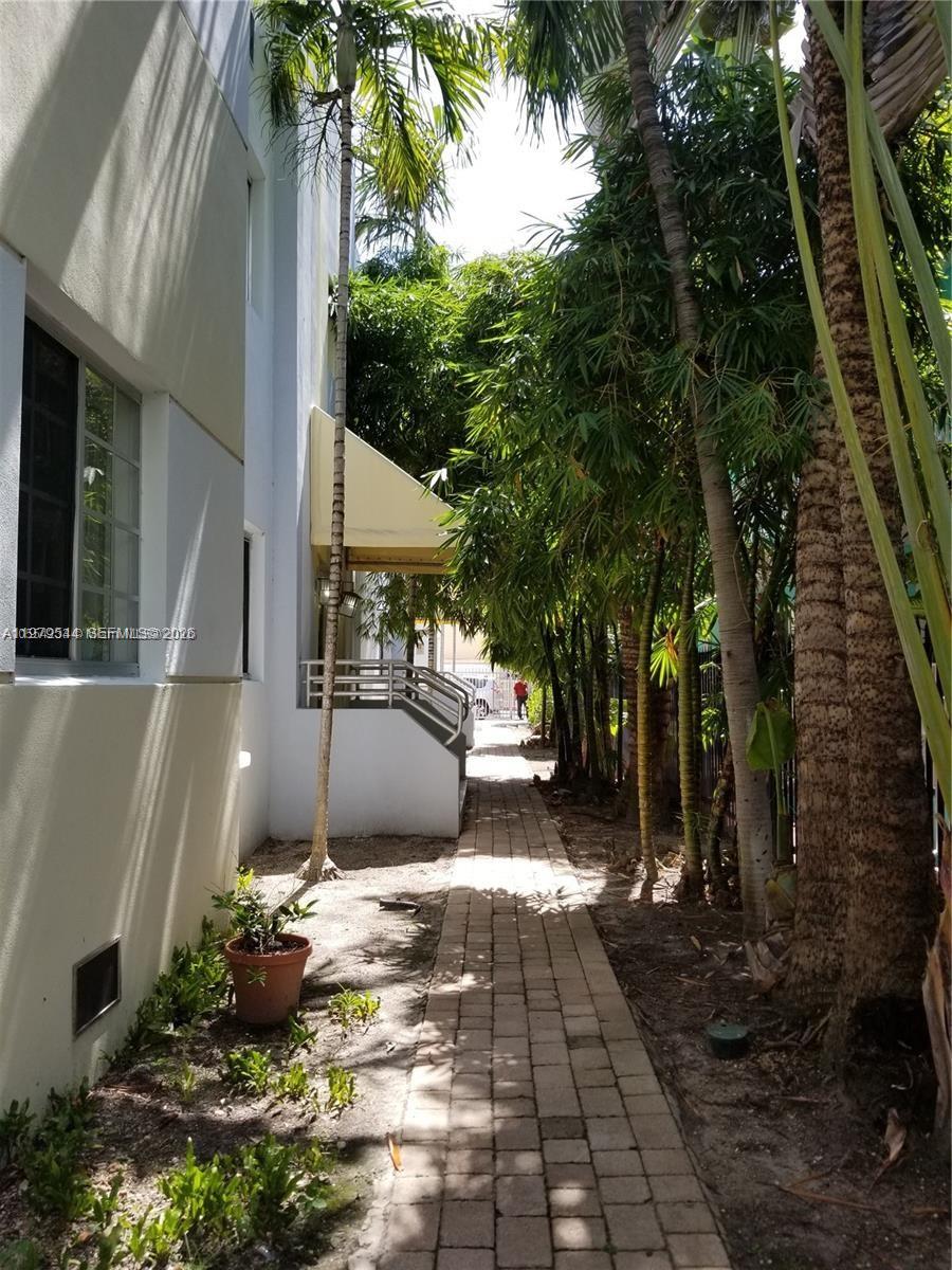 1045 Meridian Ave # 5