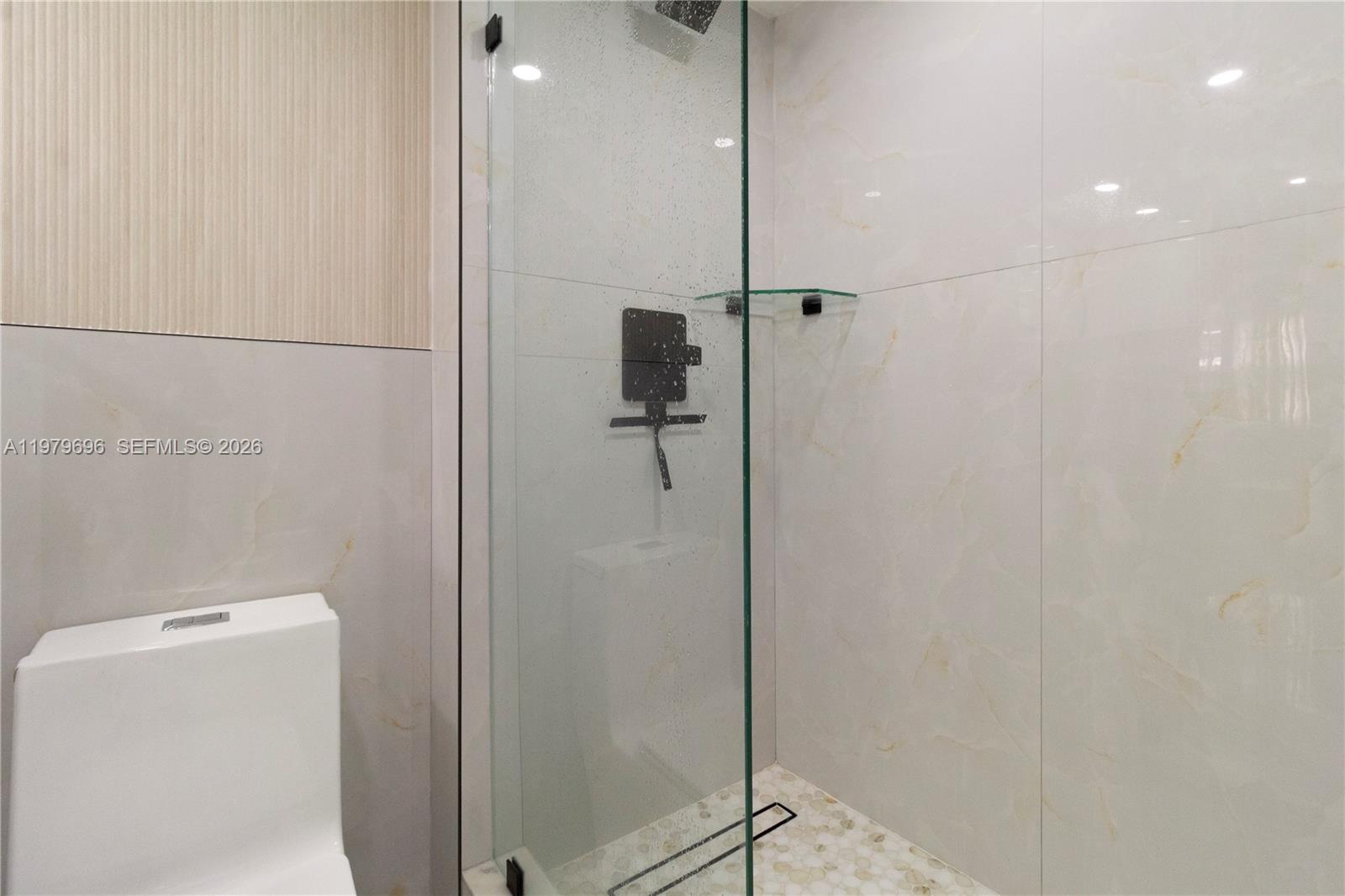 5701 Collins Ave # 1619