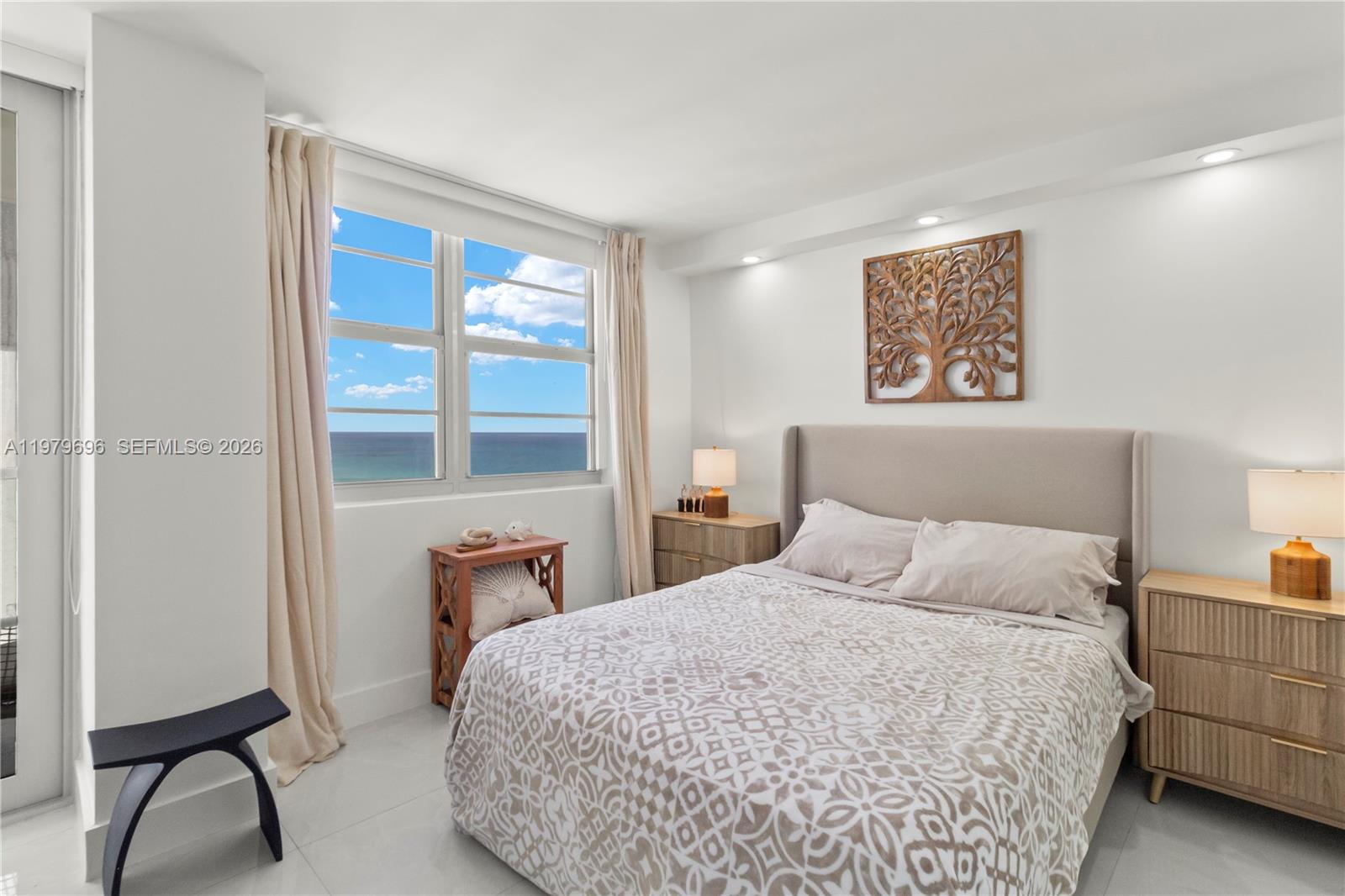 5701 Collins Ave # 1619