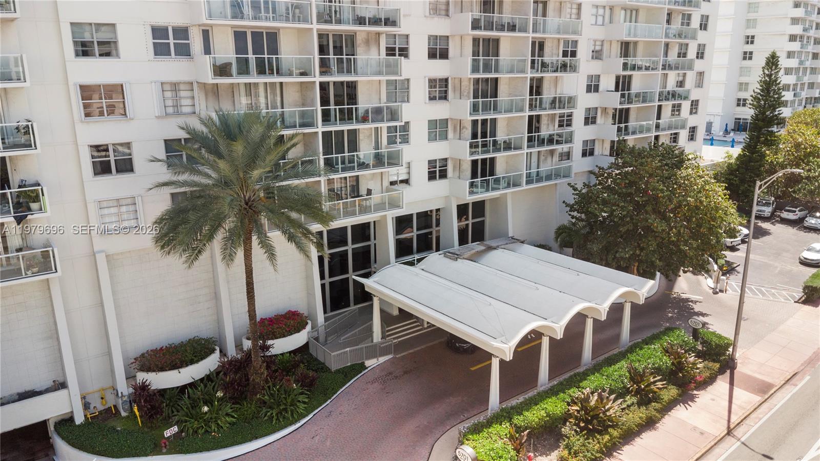 5701 Collins Ave # 1619