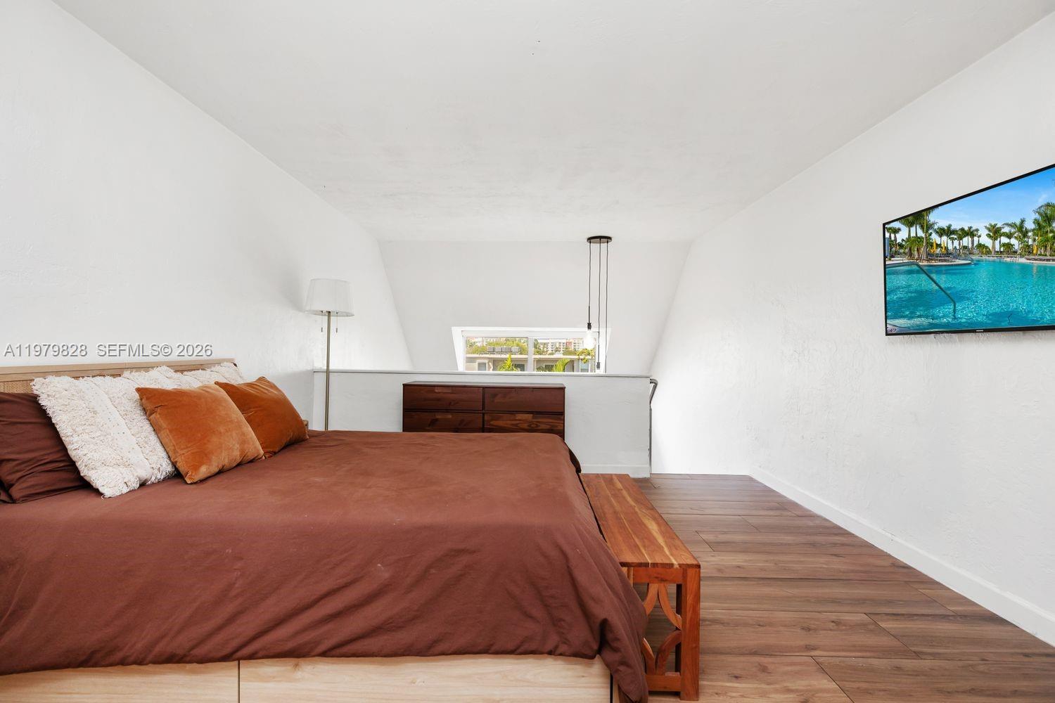 6884 N Kendall Dr # C401