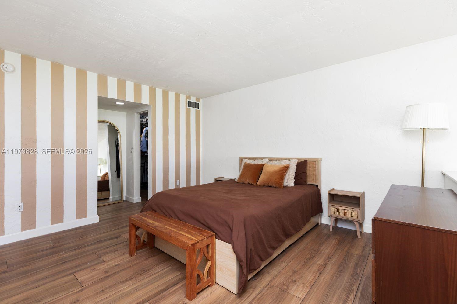 6884 N Kendall Dr # C401