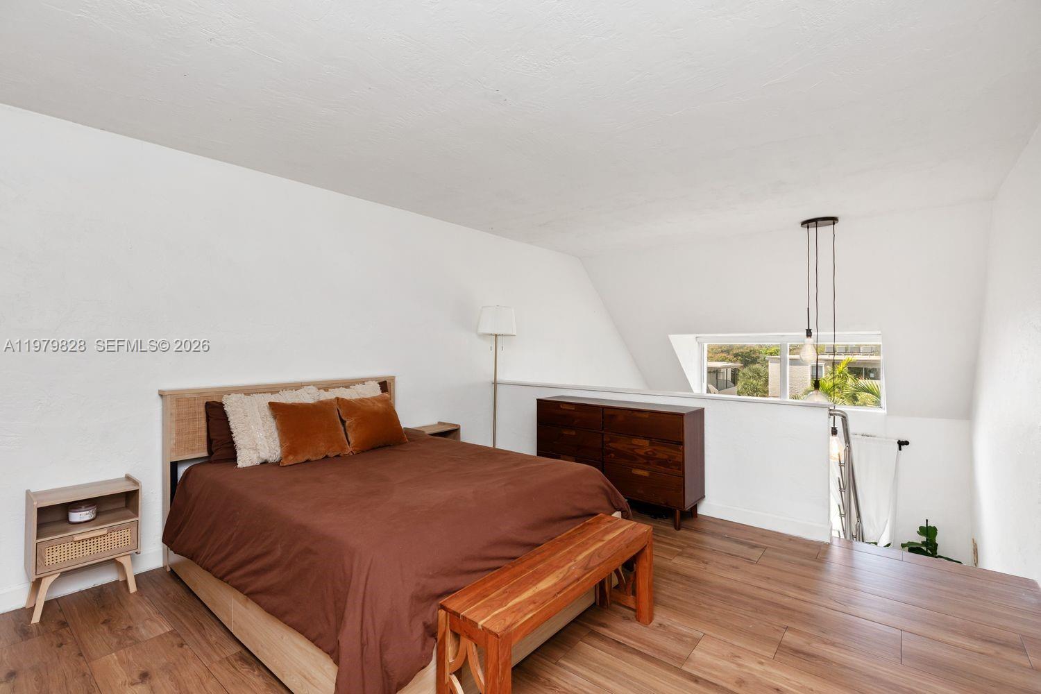 6884 N Kendall Dr # C401