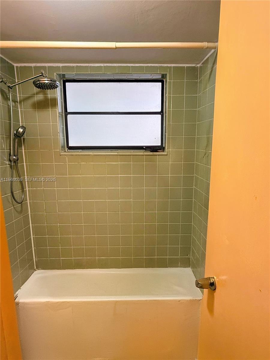 100 Ocean Lane Dr # 303