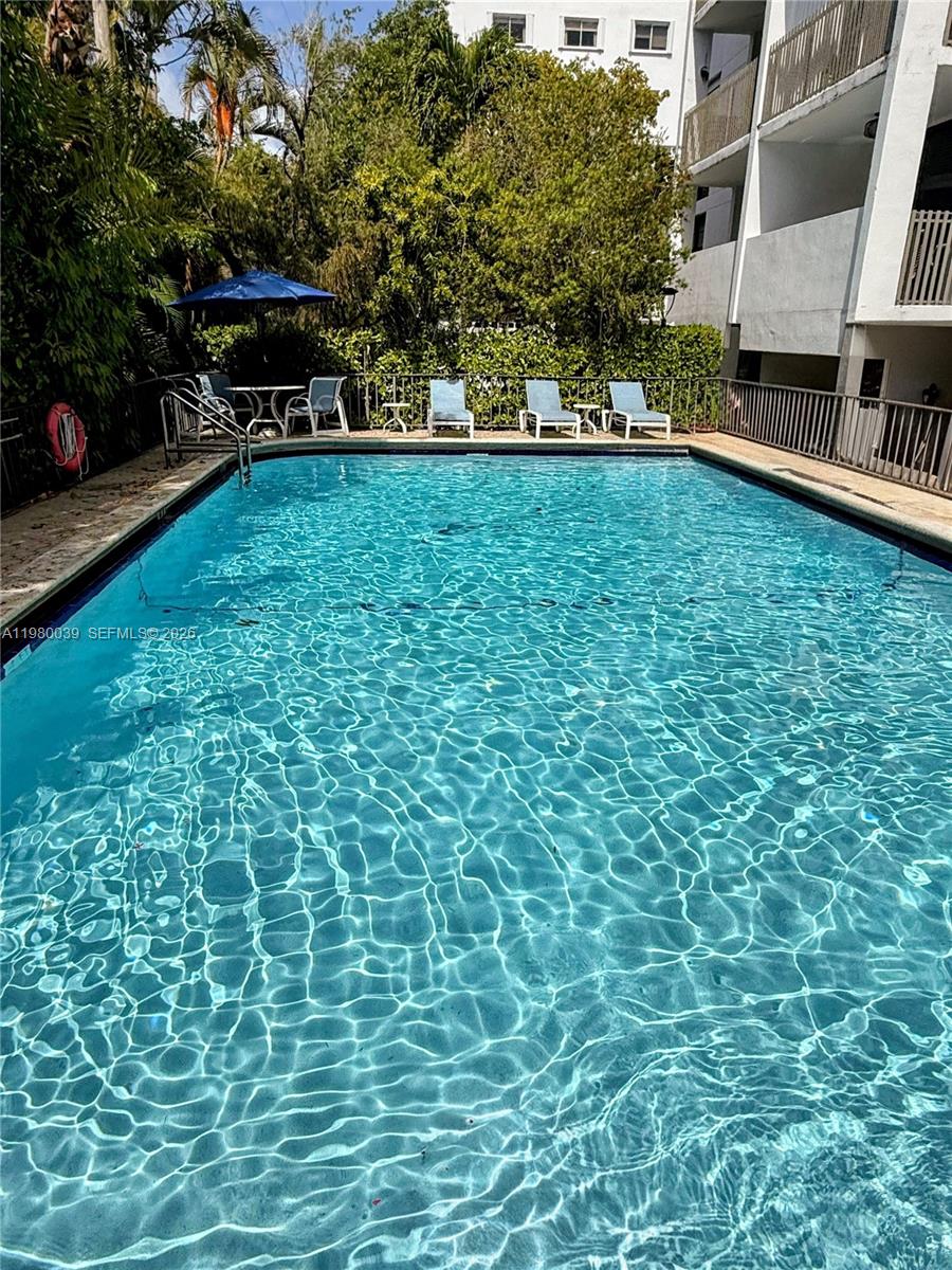 100 Ocean Lane Dr # 303