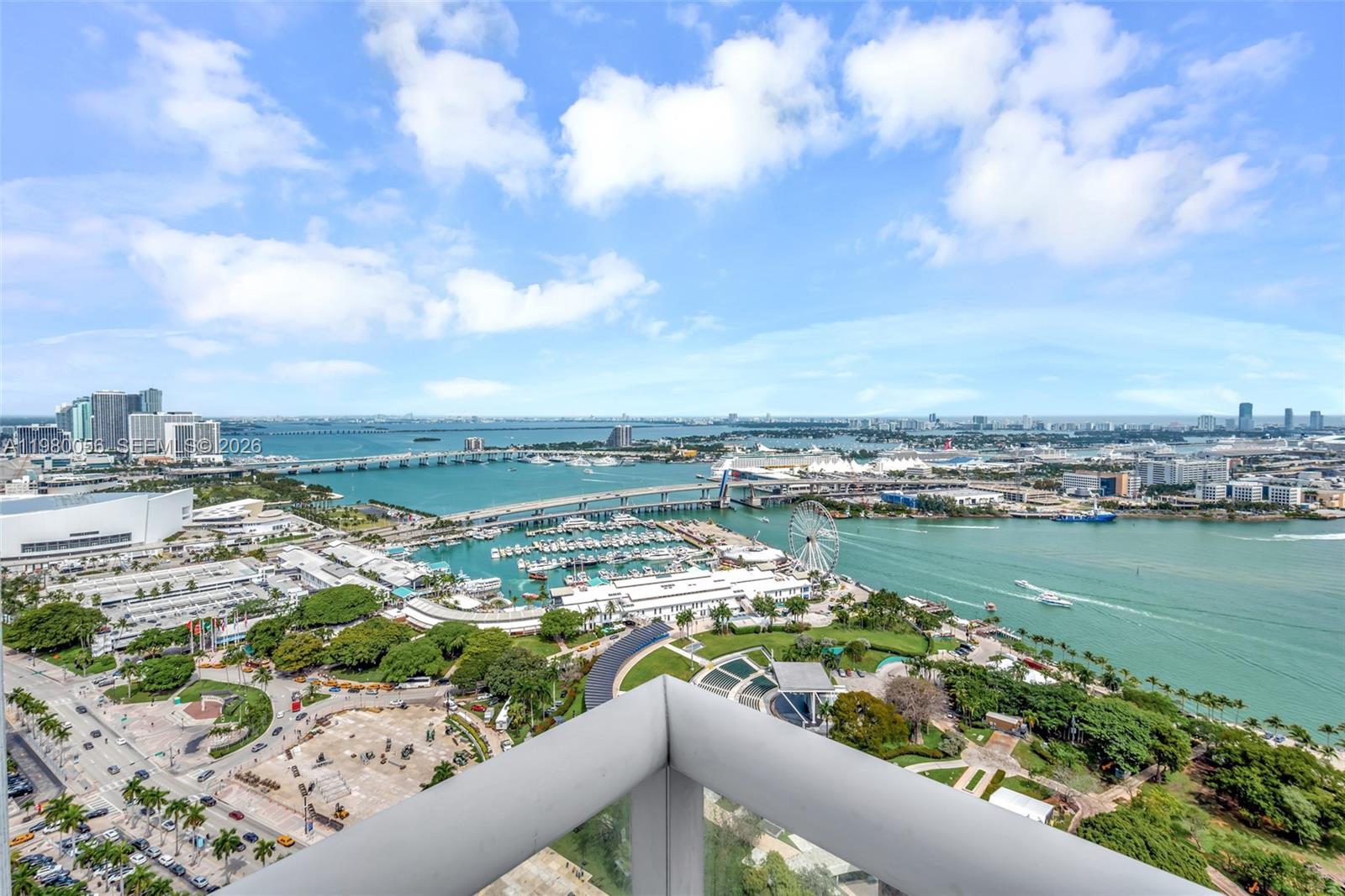 50 Biscayne Blvd # 3802