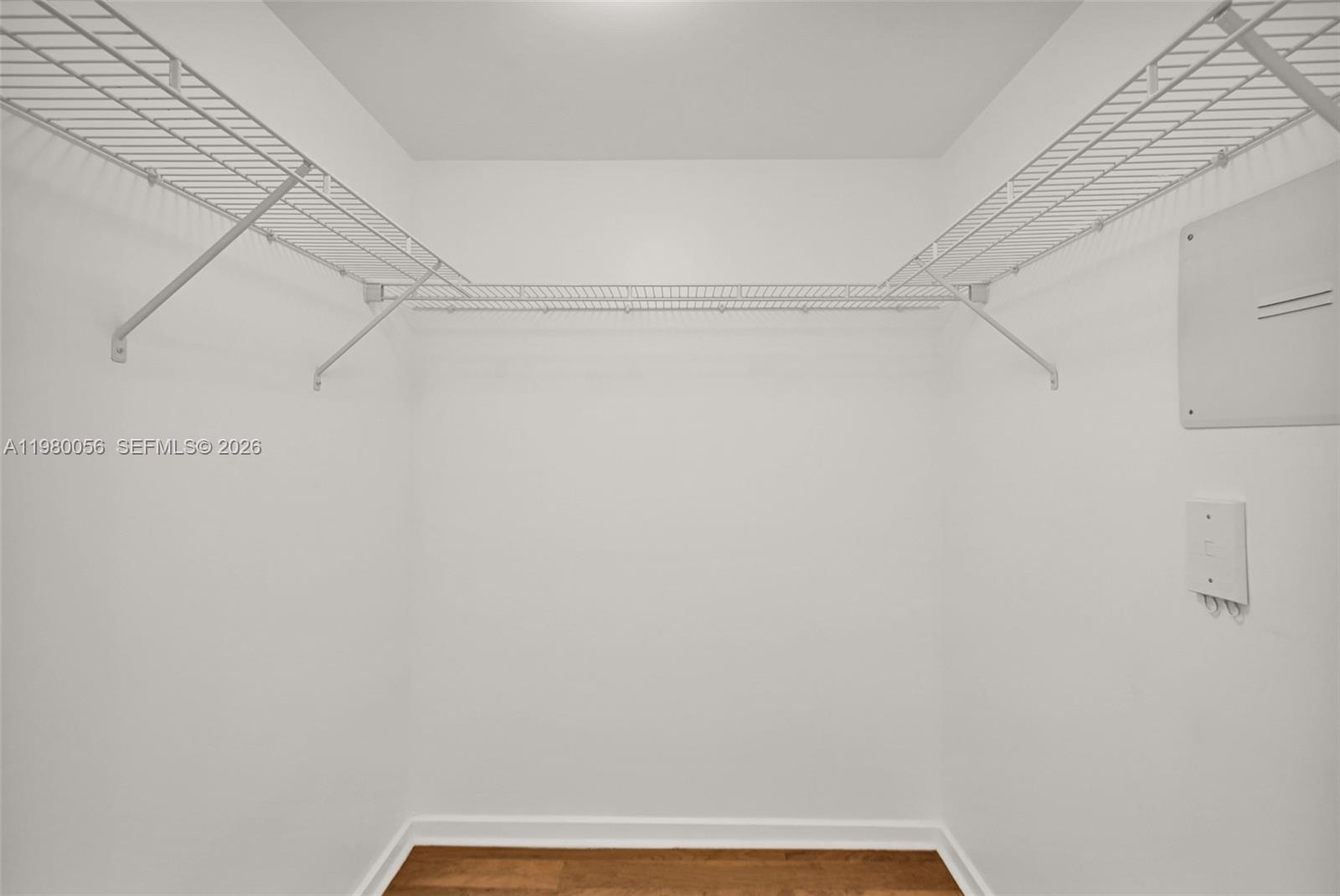 50 Biscayne Blvd # 3802