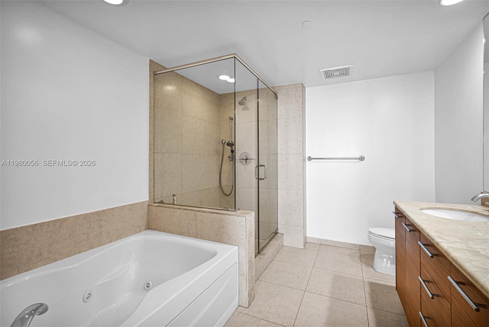 50 Biscayne Blvd # 3802