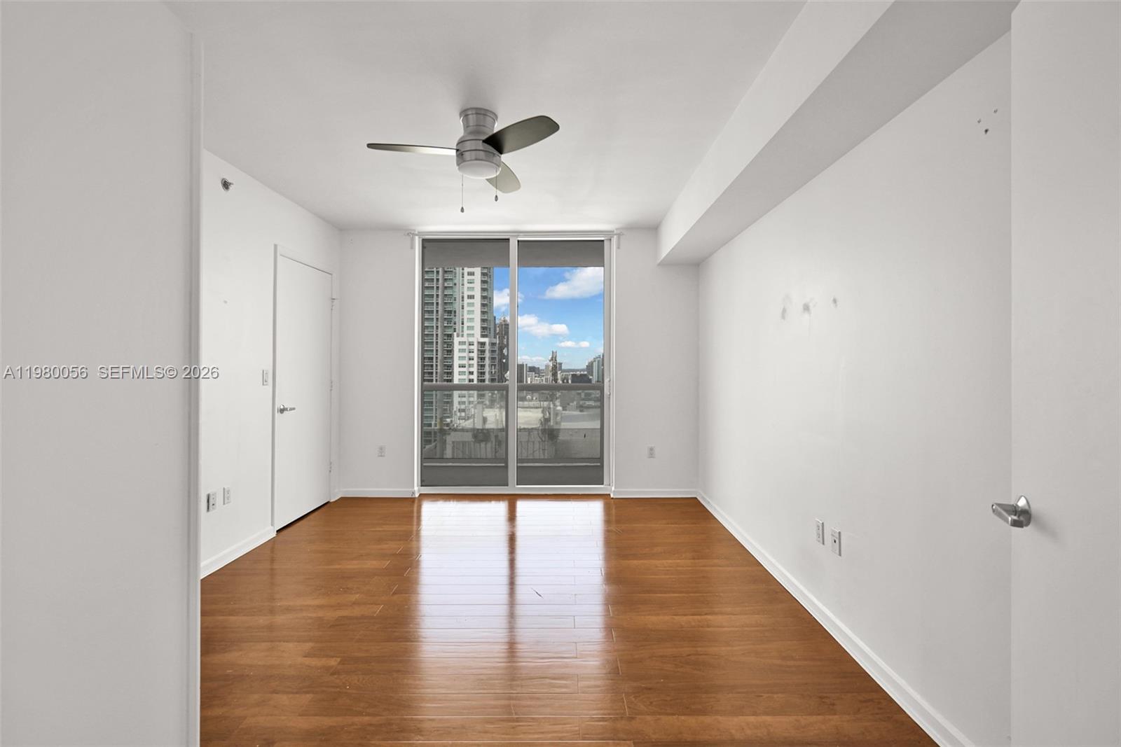 50 Biscayne Blvd # 3802