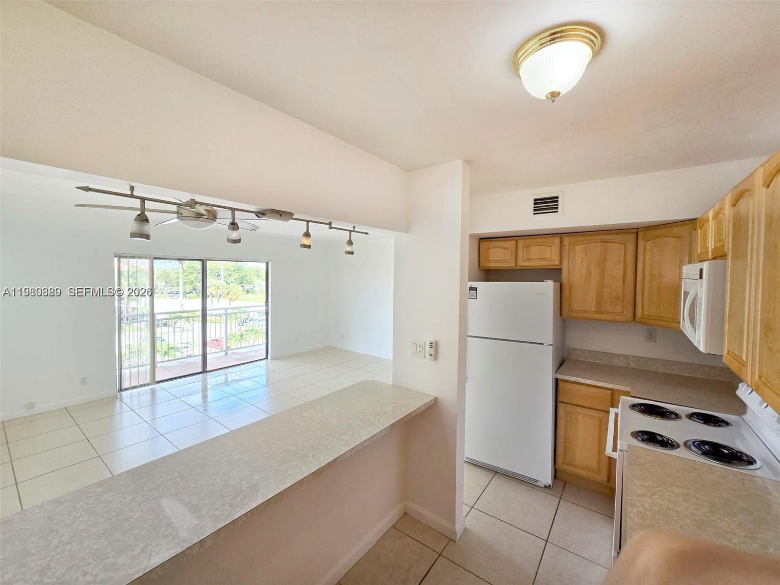 505 S Pine Island Rd # 401B