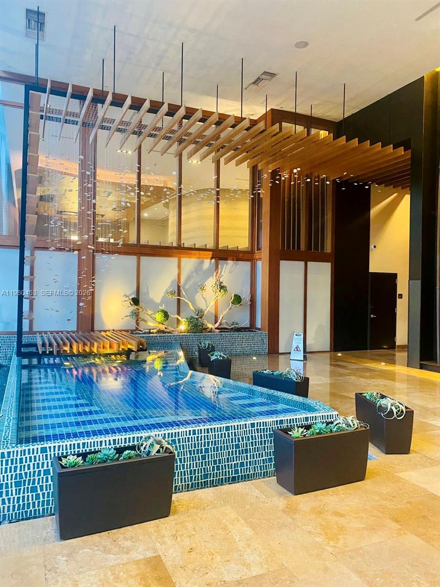 50 Biscayne Blvd # 3509