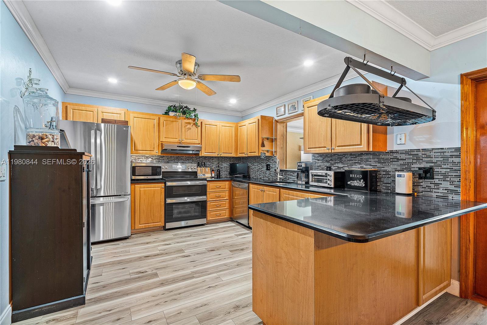 3127 NW 68th St