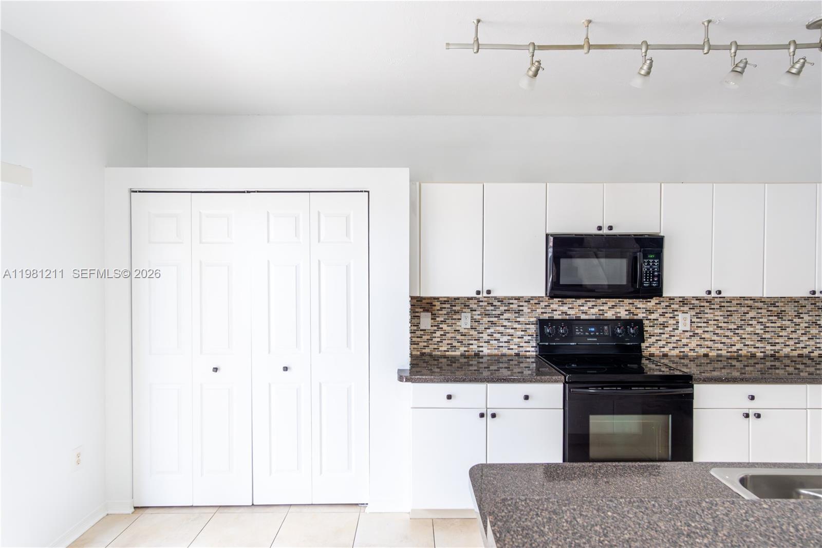 2301 SE 24th Ave # 2301
