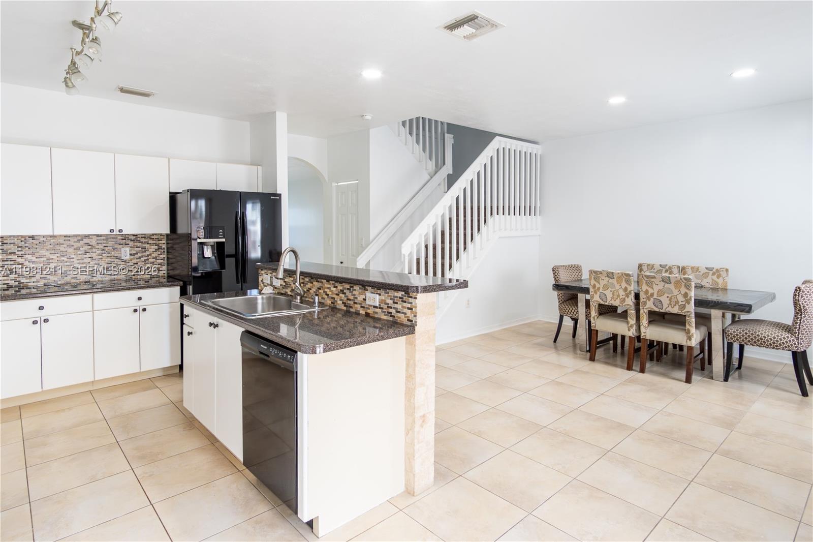 2301 SE 24th Ave # 2301