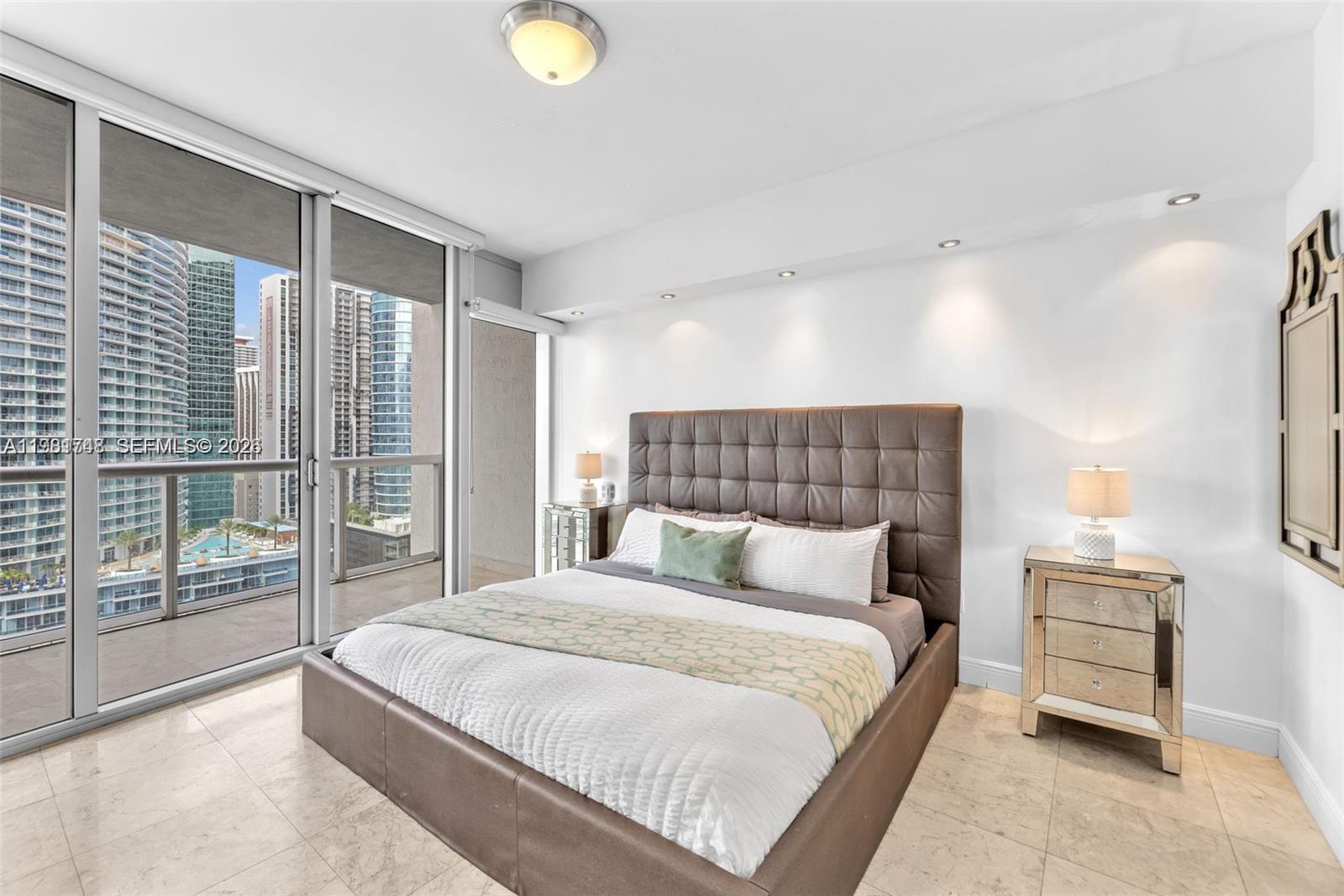 485 Brickell Ave # 2503