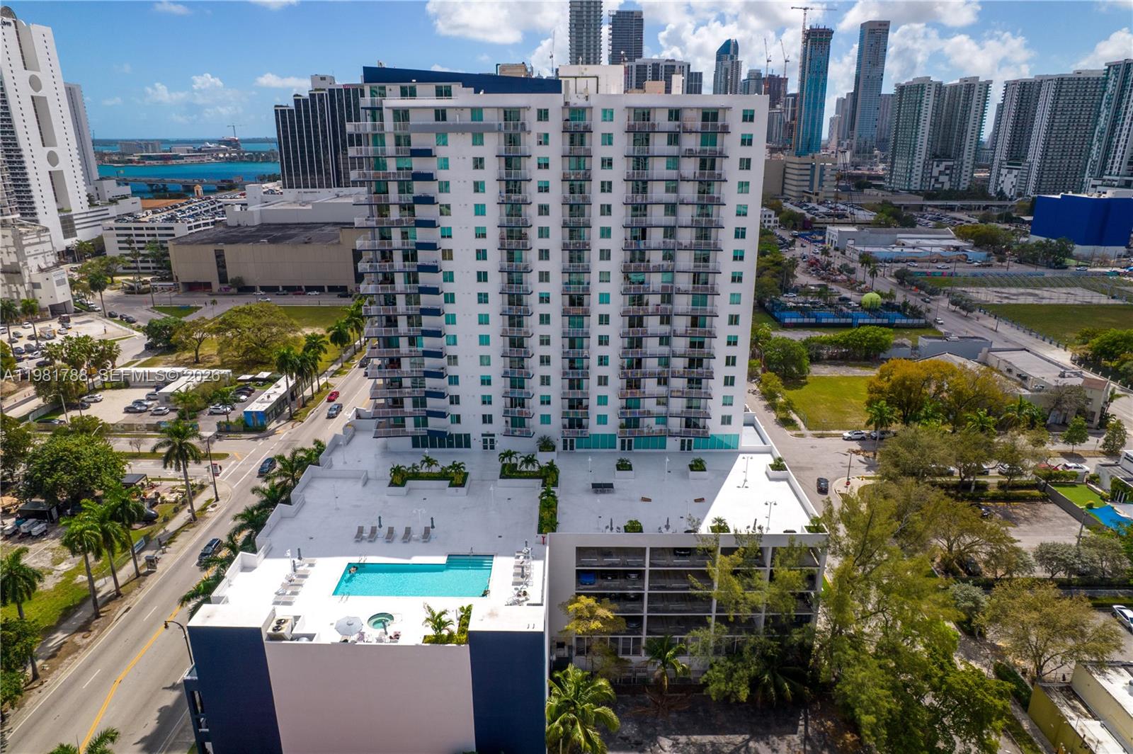 275 NE 18th St # 808