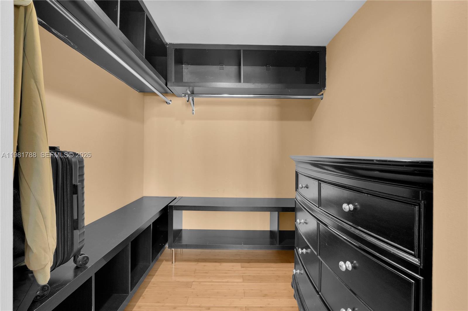 275 NE 18th St # 808