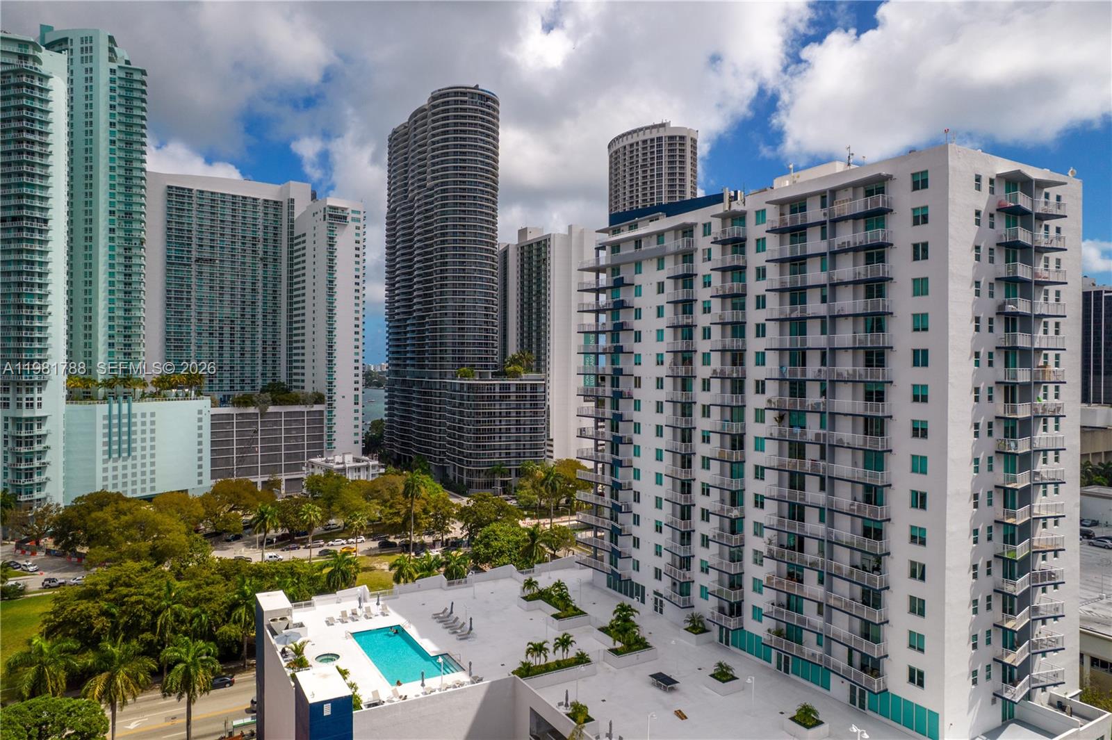 275 NE 18th St # 808