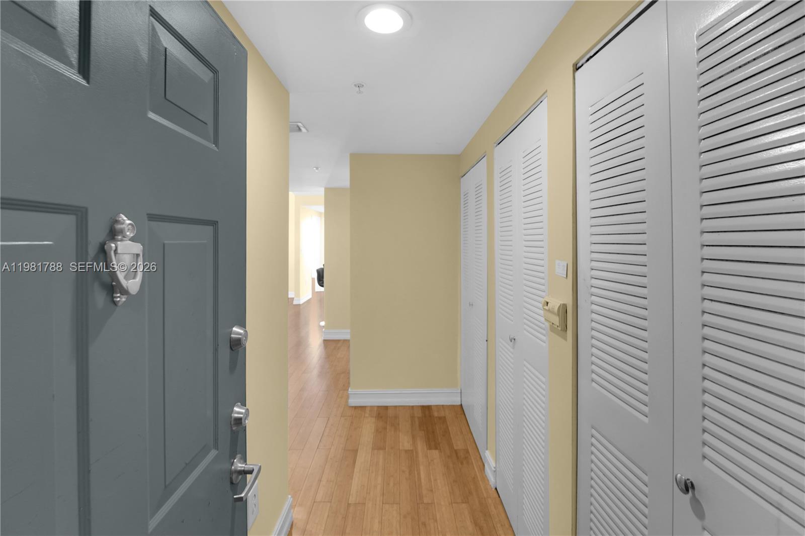 275 NE 18th St # 808