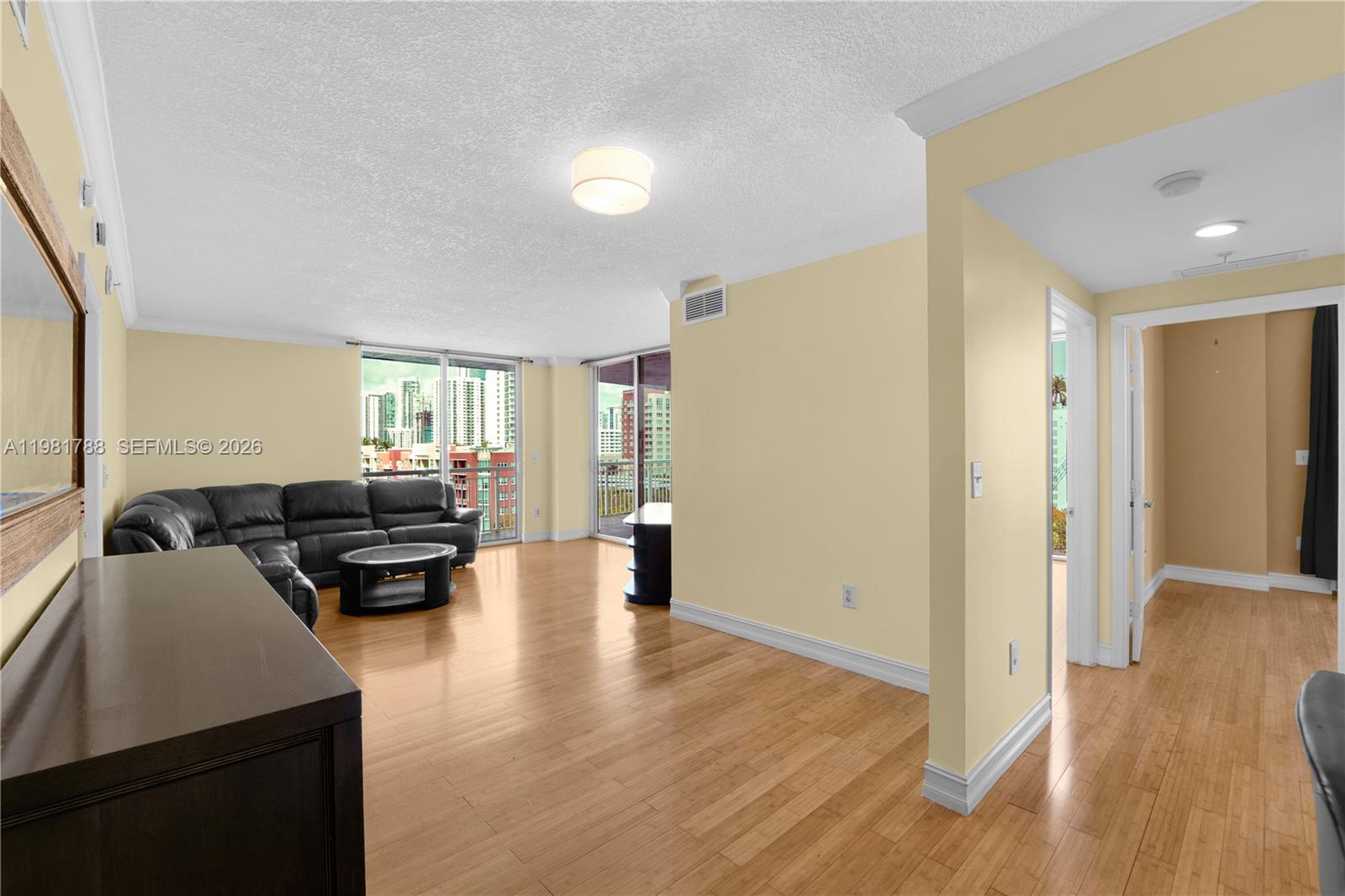 275 NE 18th St # 808