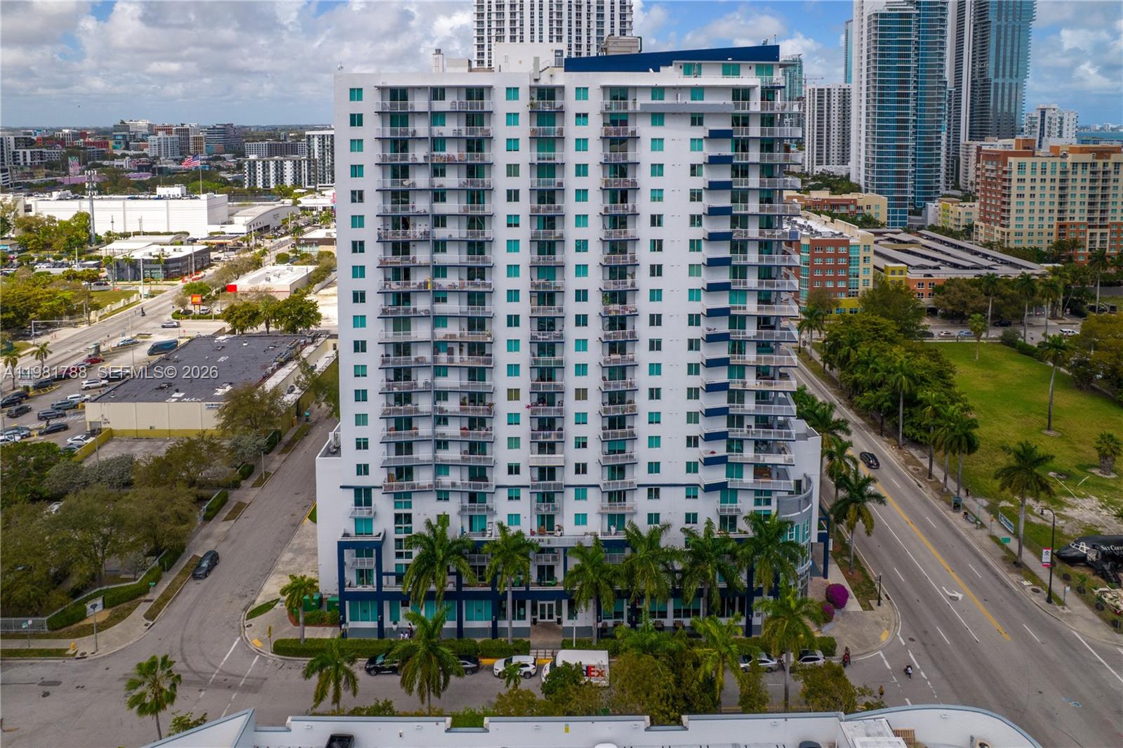 275 NE 18th St # 808