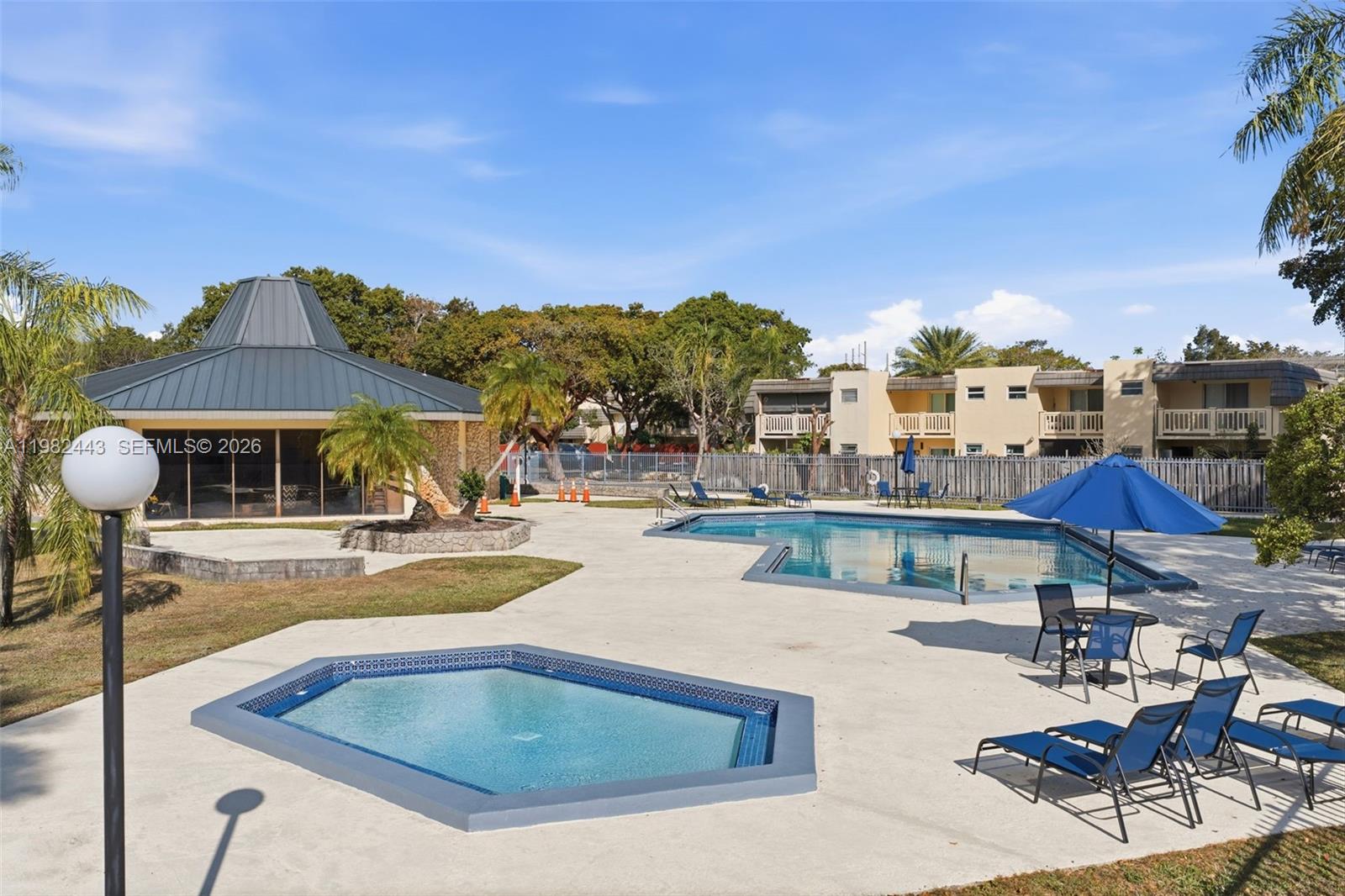 8313 SW 137th Ave # 8313