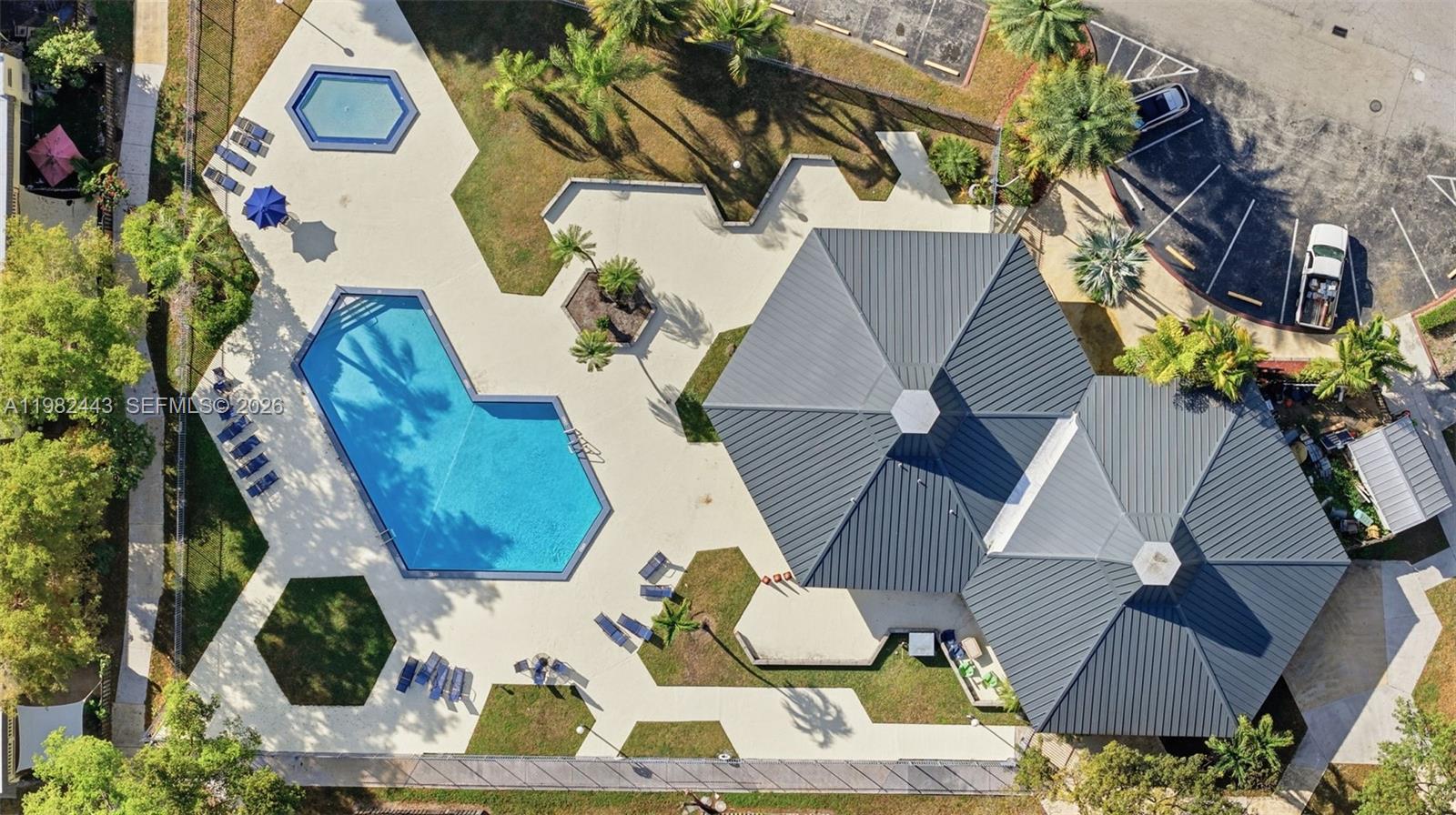 8313 SW 137th Ave # 8313