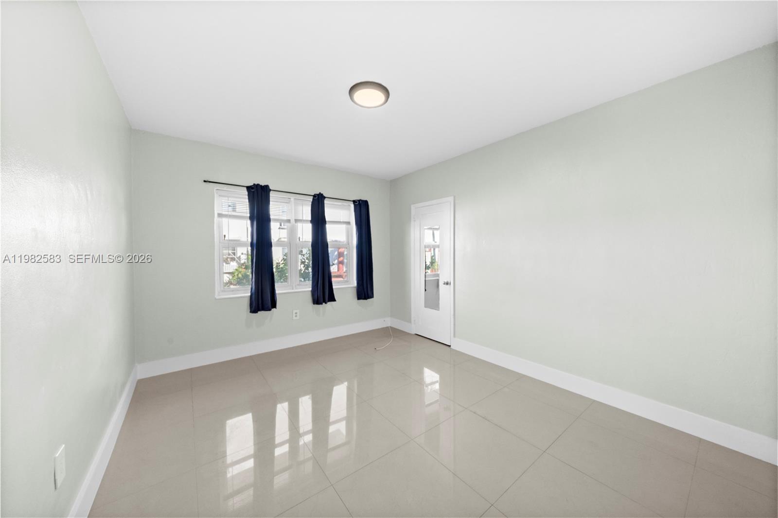 1203 Marseille Dr # 21