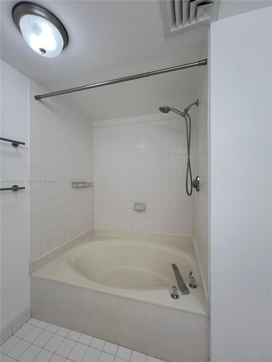 3610 Yacht Club Dr # 1515
