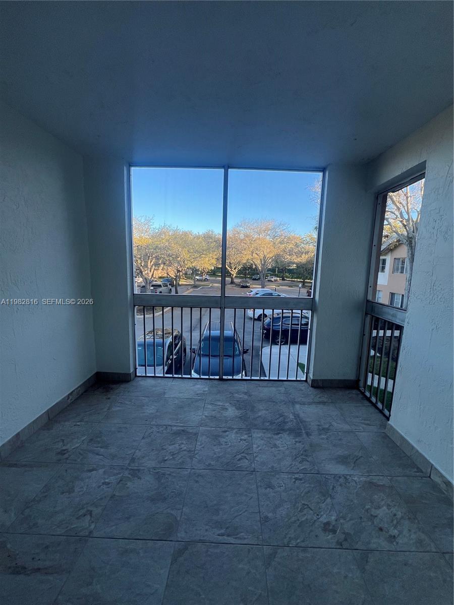 9777 Westview Dr # 1128