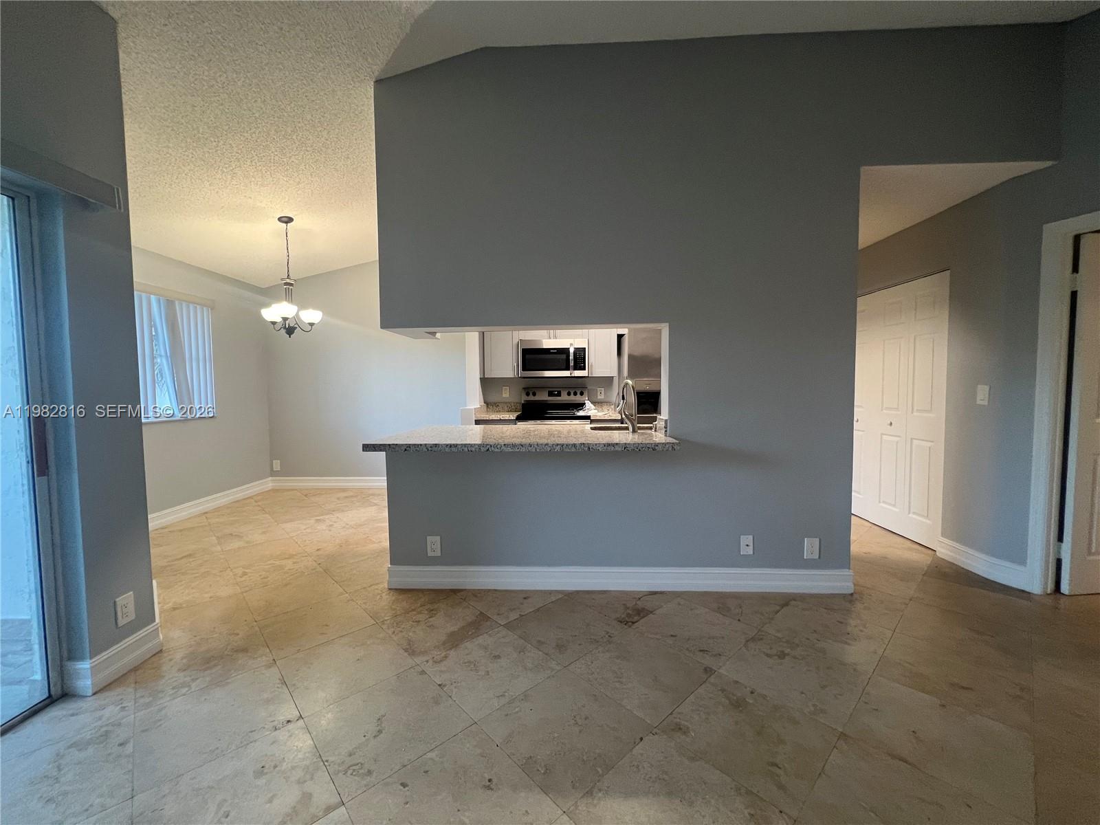 9777 Westview Dr # 1128