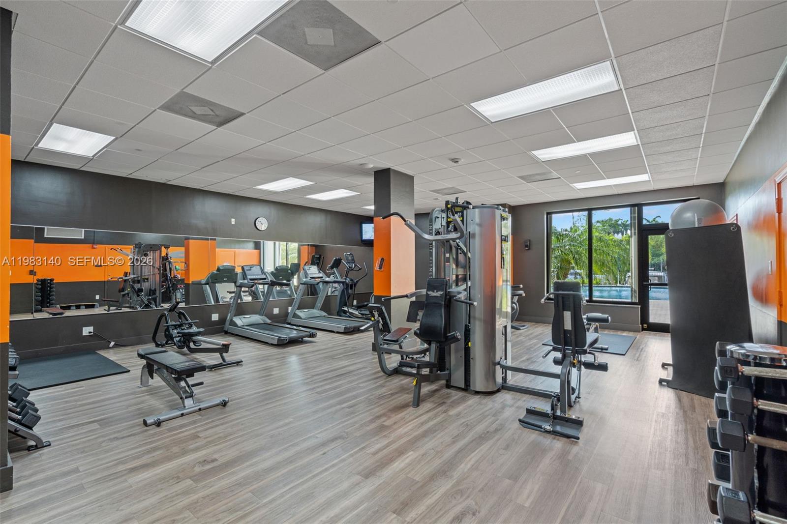 90 Edgewater Dr # 1216