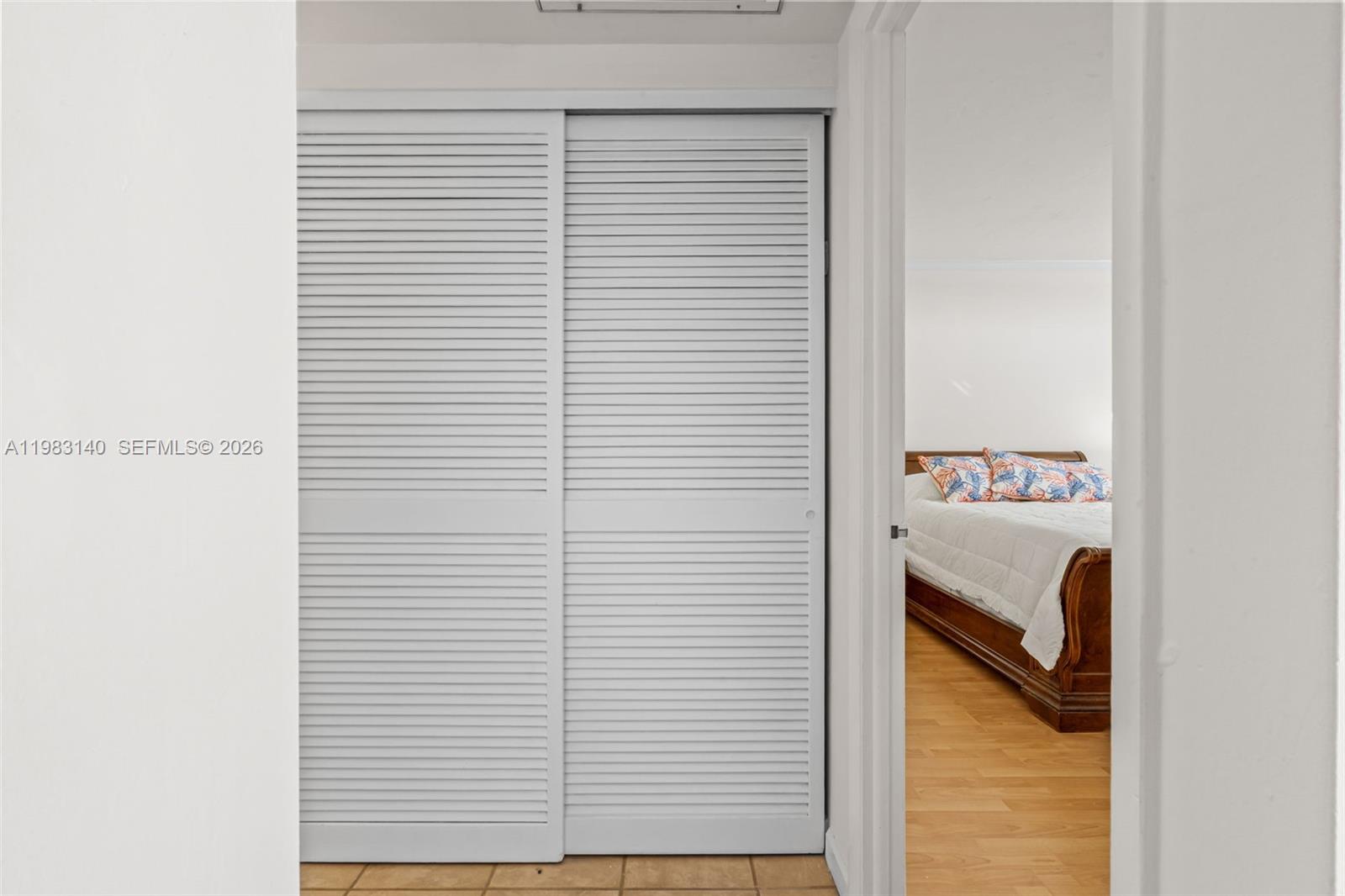 90 Edgewater Dr # 1216