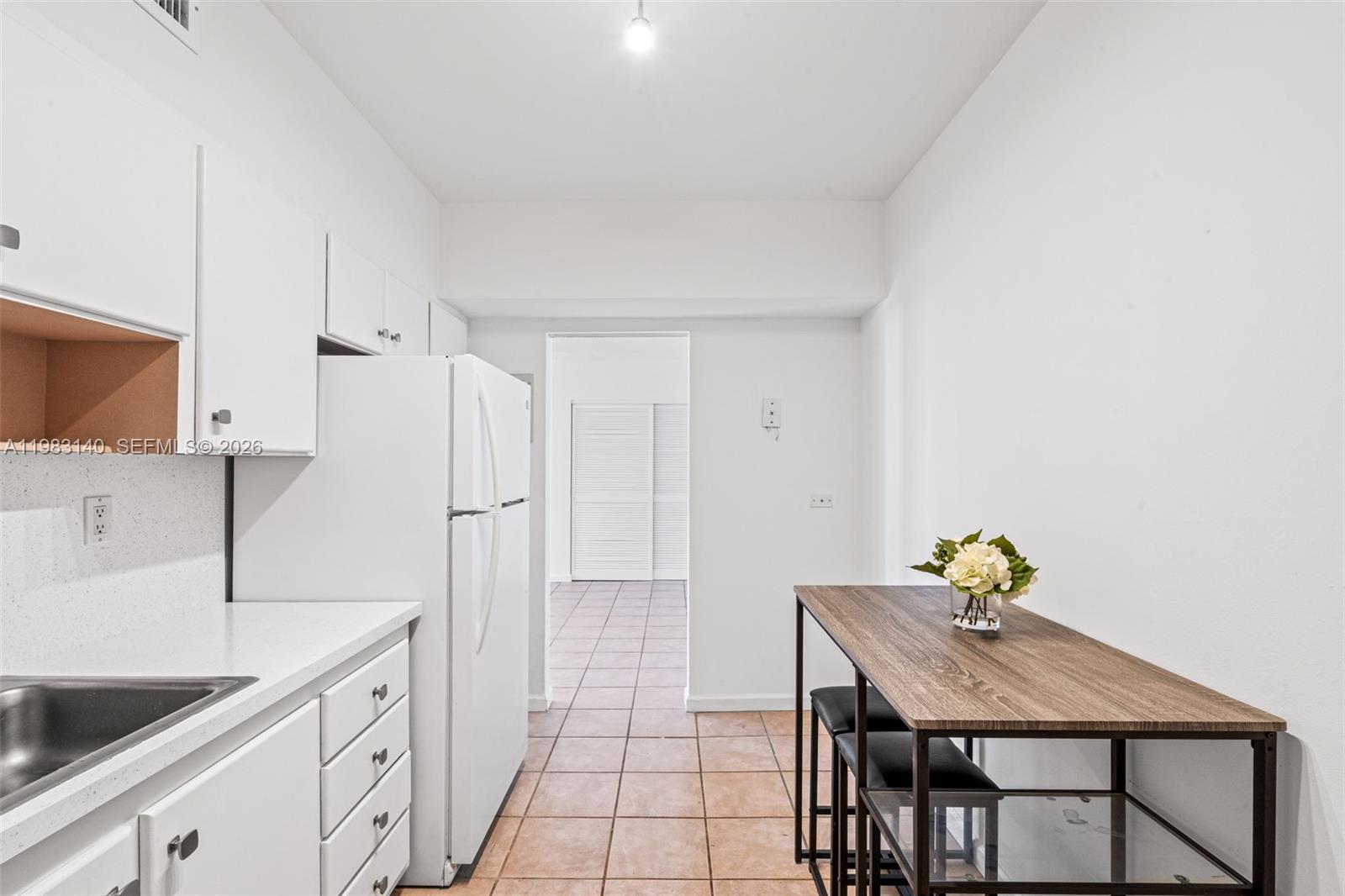 90 Edgewater Dr # 1216