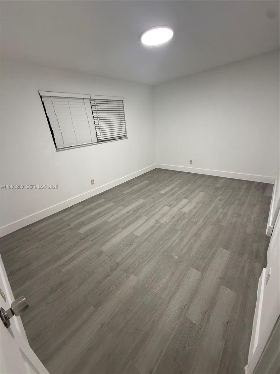 1736 N 16th Ct # 2 Unit: 1-2